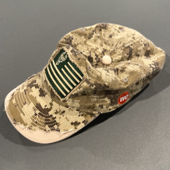 Milwaukee Bucks camo hunting baseball hat adjustable - Picture 3 of 6